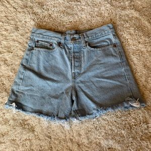 Levi’s High Waist Light Wash Distressed Mom Short